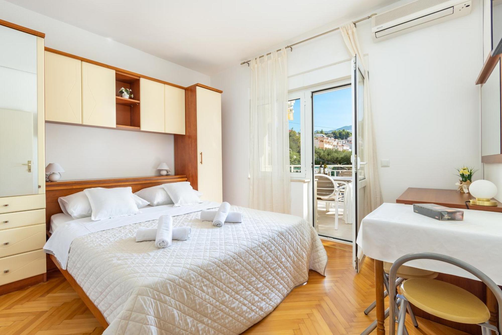 Apartments By The Sea Duce, Omis - 946 외부 사진