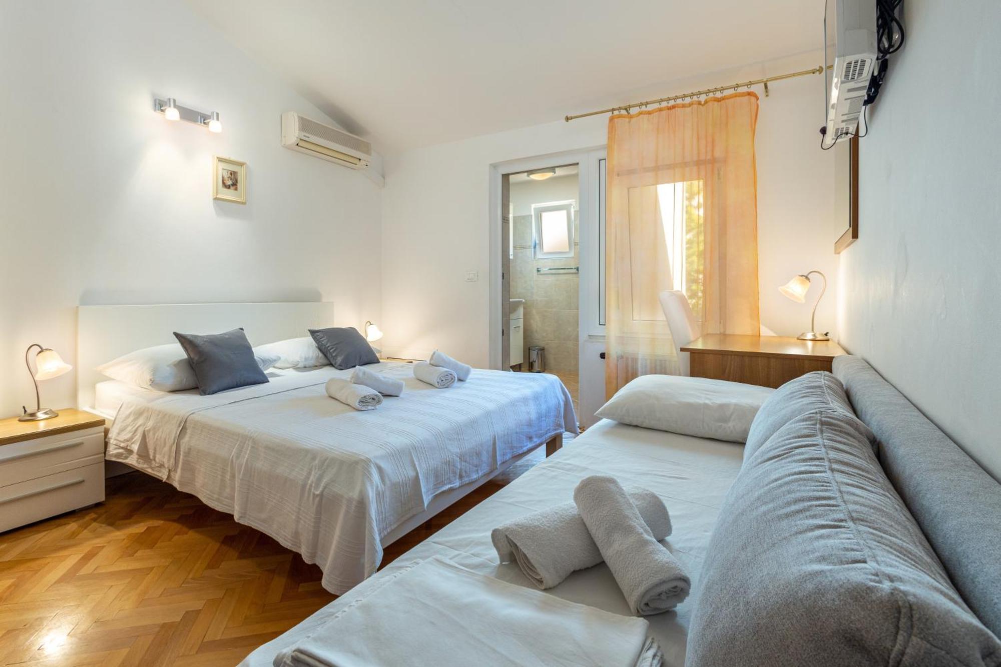 Apartments By The Sea Duce, Omis - 946 외부 사진
